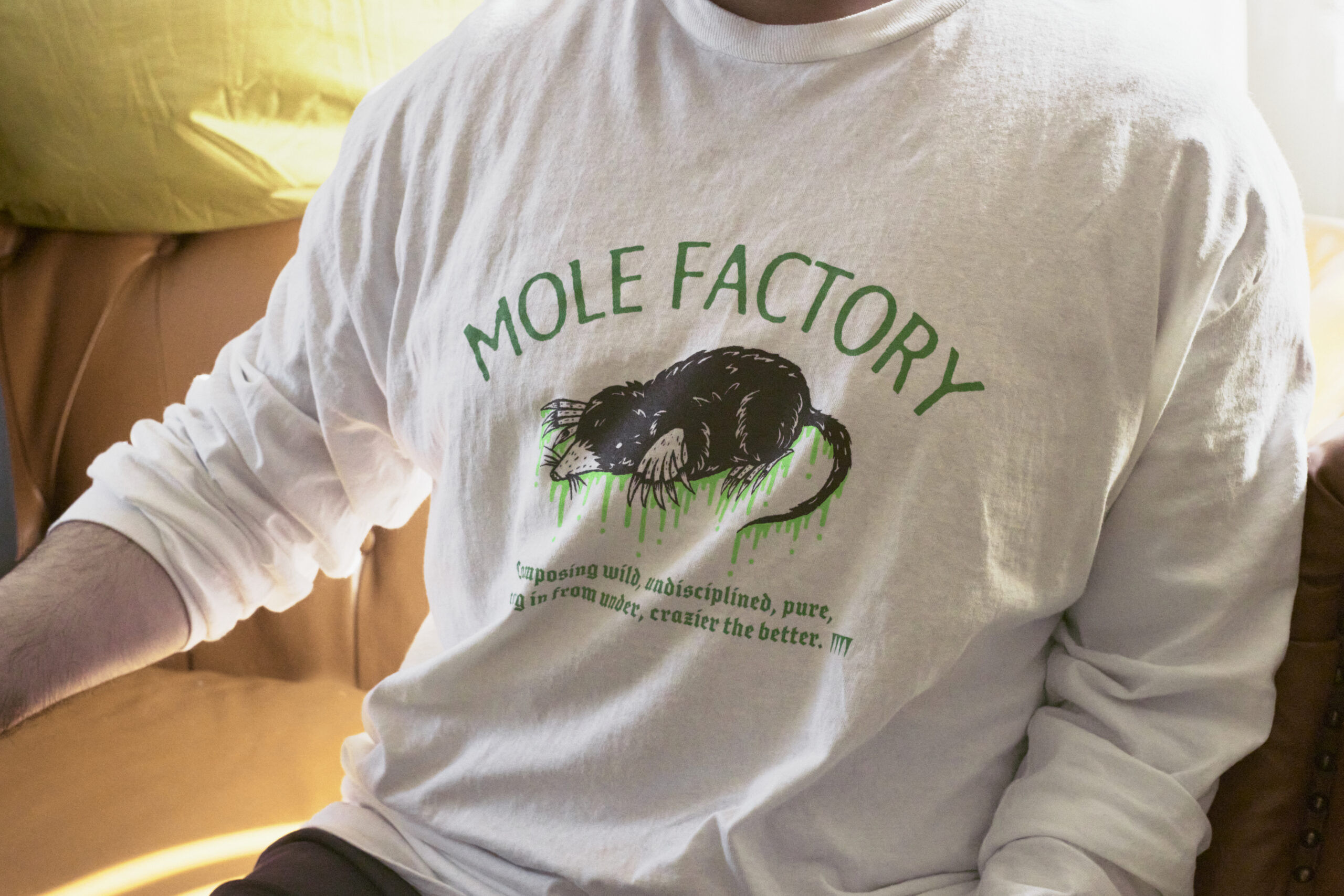 MOLE FACTORYで作ったシャツ、もう着ちゃってる