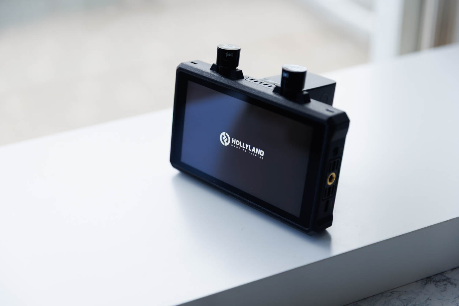 Hollyland Mars M1 Enhanced SUN HOOD 元箱 Amazon | Hollyland Mars